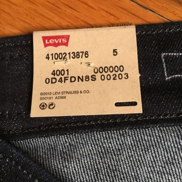 Levi's high rise skinny jeans NWT Bkack 28 - Picture 8 of 15